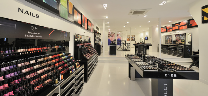 Inglot, design beauty salon - 