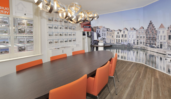 Real estate agency with 3 branches