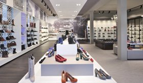 Smit Shoes: Design new shoe store - 