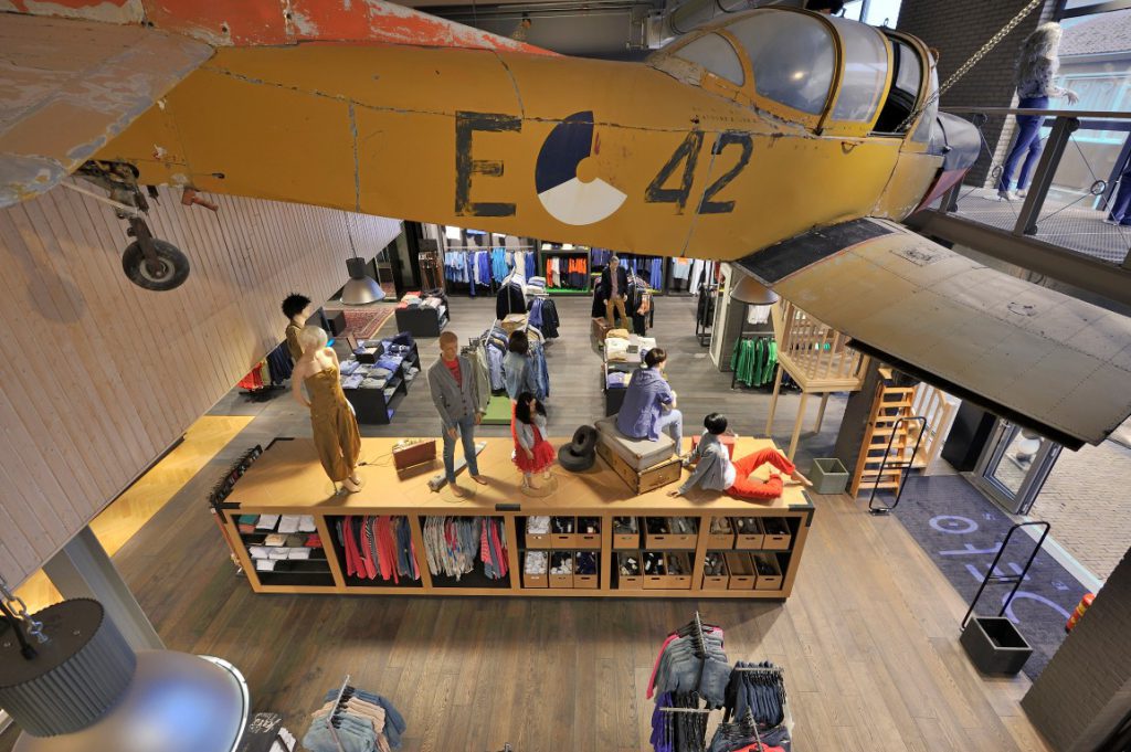 Retail design Fashion Mall Deto Jeans