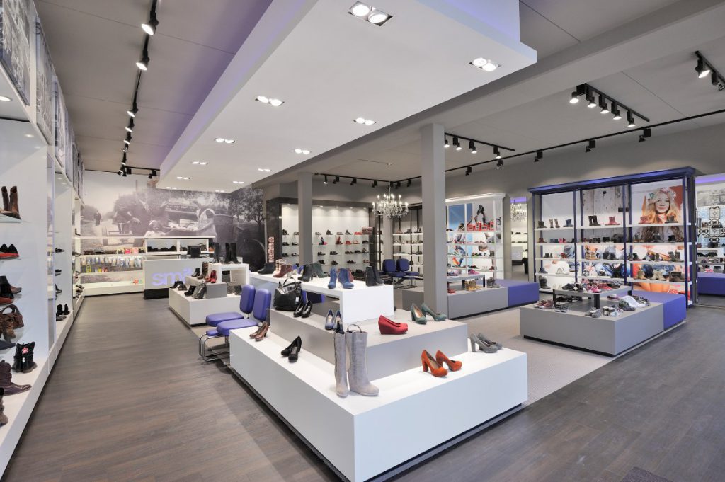 Smit Shoes: Design new shoe store