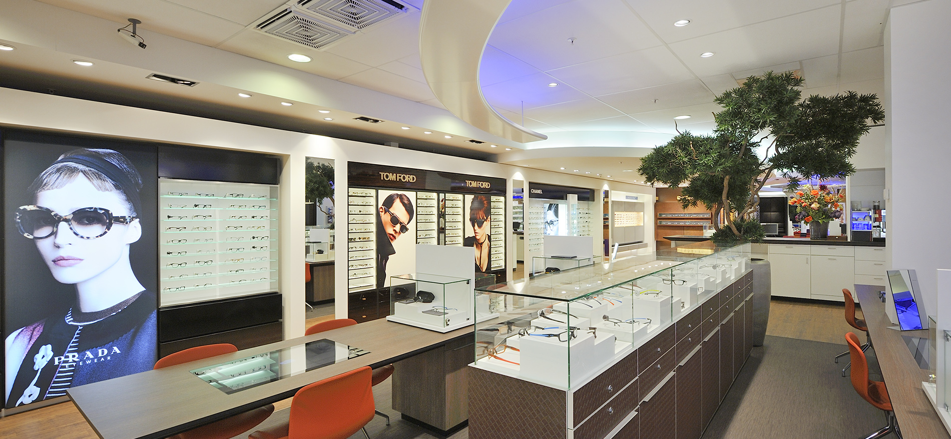 Retail design City Lens Optician, Rotterdam - Optician