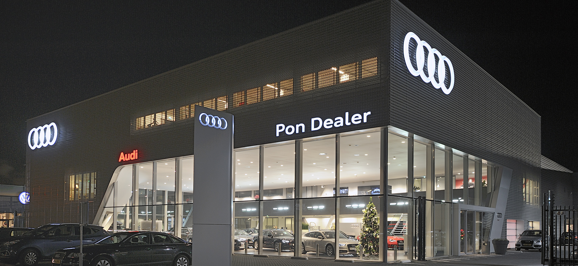 Design and shopfitting Audi Showroom, NL - 