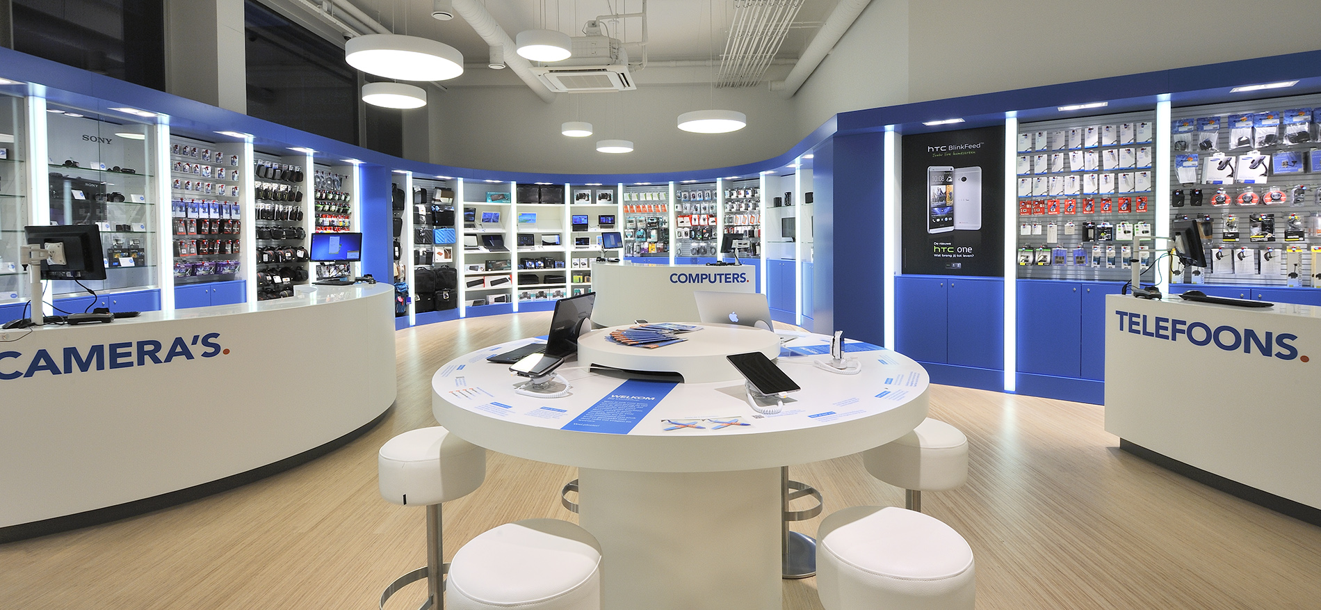 Interior Coolblue Electronics Rotterdam - Retail design