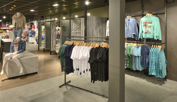 Peter Fashion – Coevorden: Retail design - 