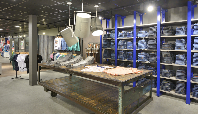 Peter Fashion – Coevorden: Retail design - 