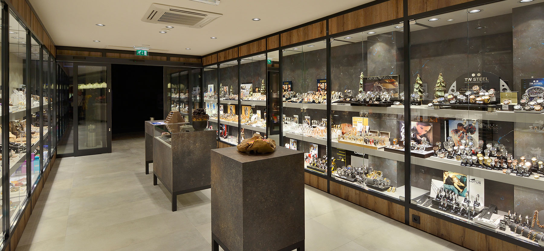 Retail design Jewellery Vercammen - 