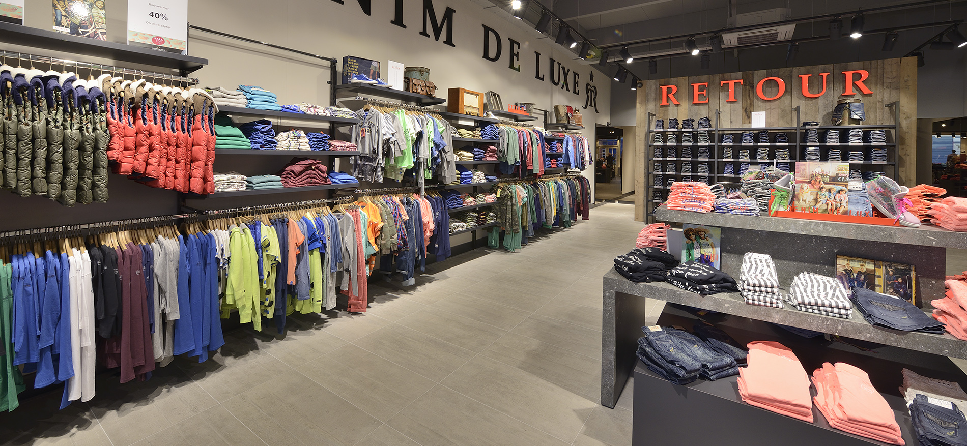 Retail design for Retour Jeans Denim deluxe in Batiaviastad - Fashion