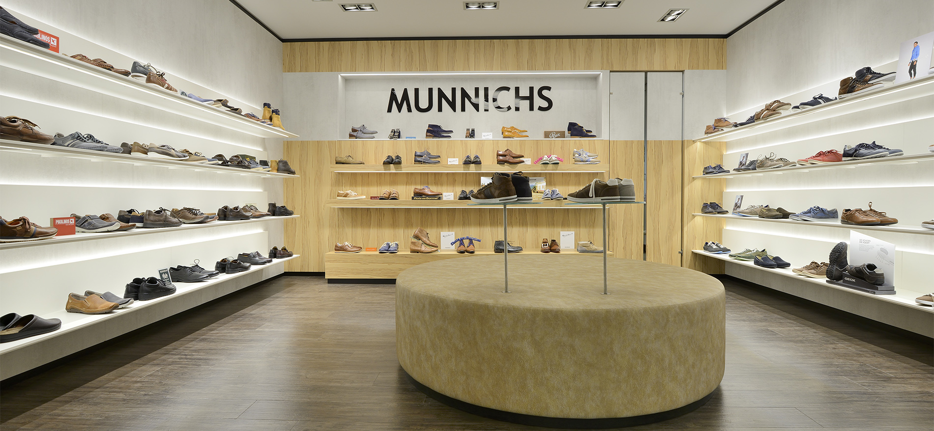 Retail Design of Concept Munnichs Shoes - 