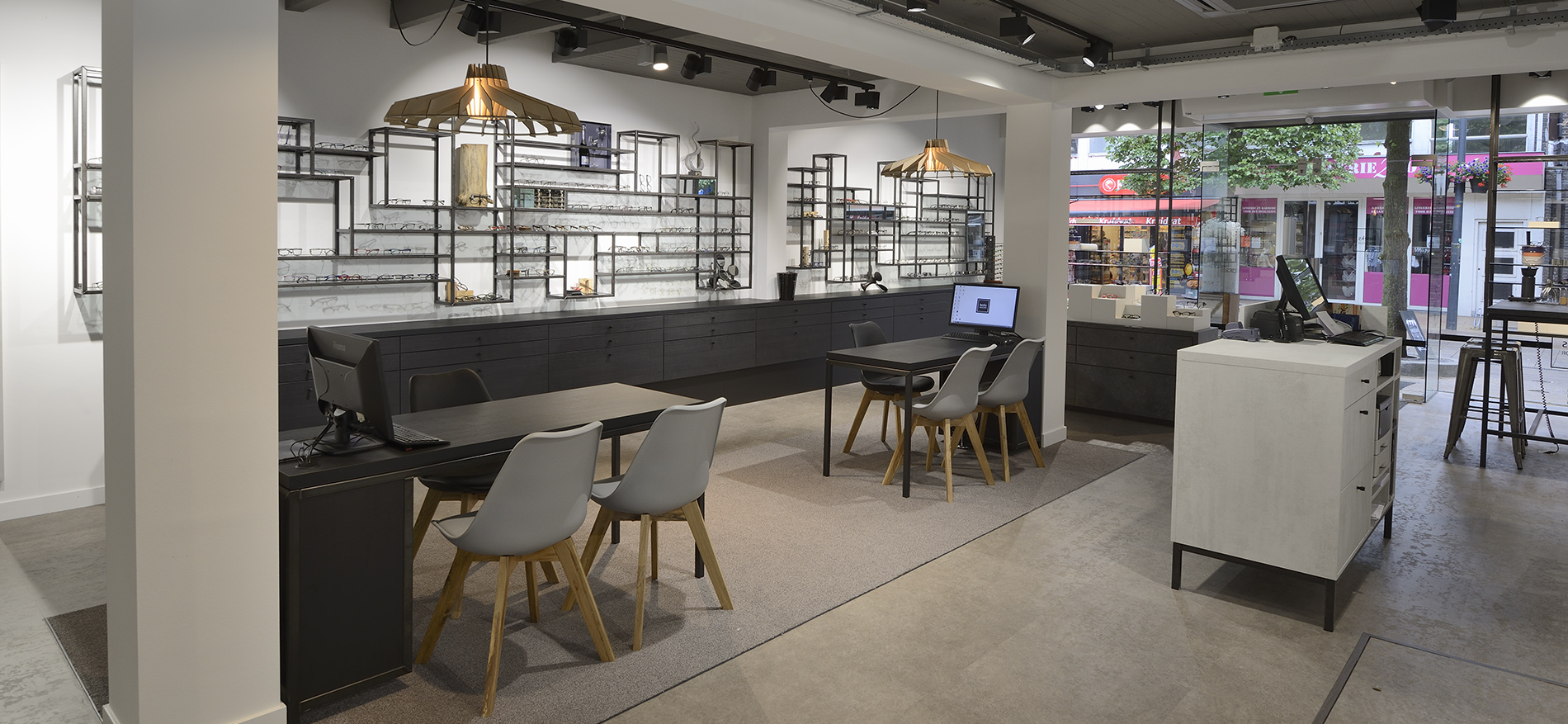 Trendy shopdesign for Beeks Oog en Oor te ‘s-Gravenzande - 