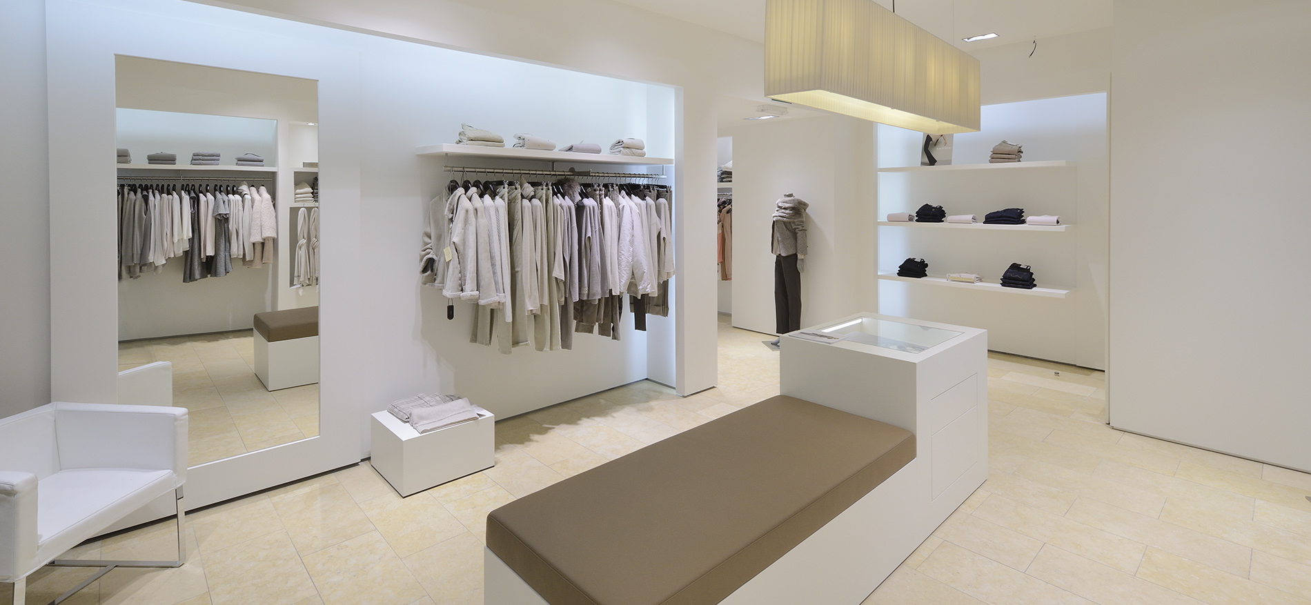 Shopfitting: Exclusive fashion store – Brunello Cucinelli by Cleo - 