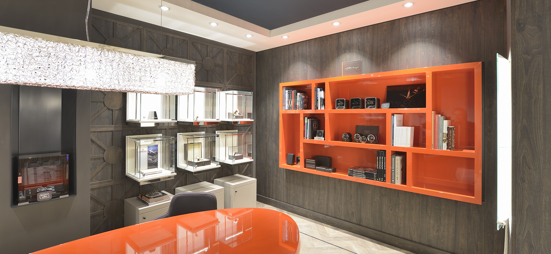 van Hell Juweliers, Apeldoorn (NL): Luxury Store design jeweler with famous brands - 