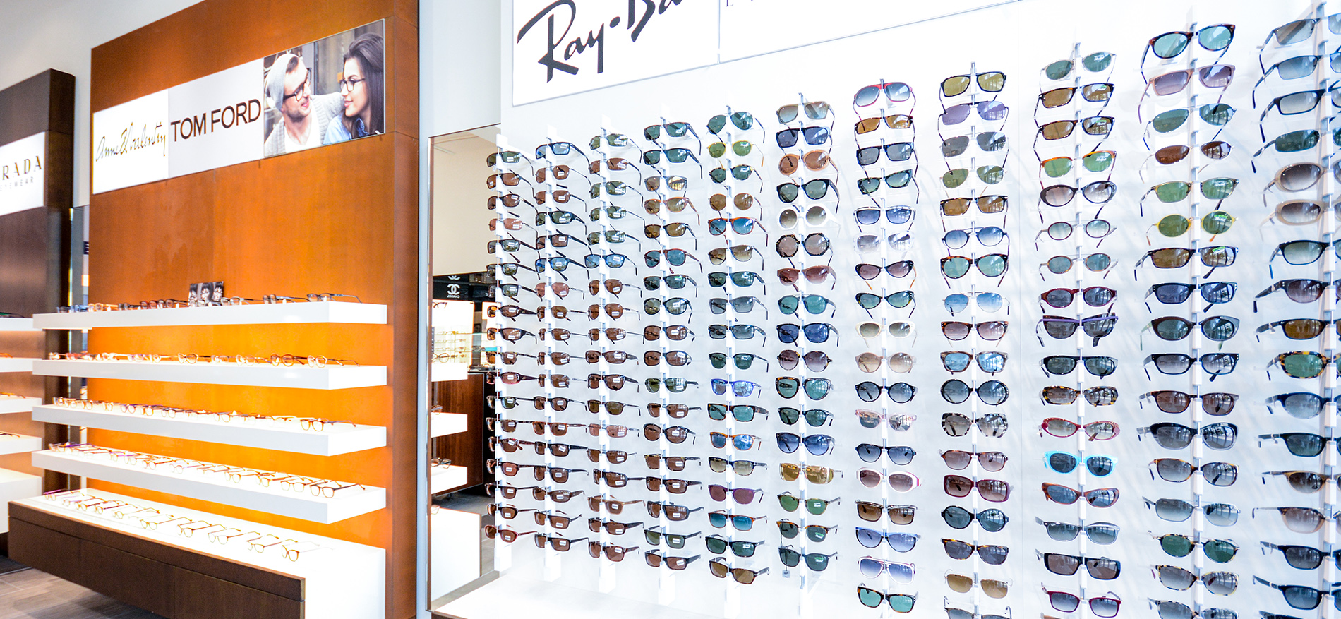 Schmidt Optician – Amsterdam: Retail design optical store - 