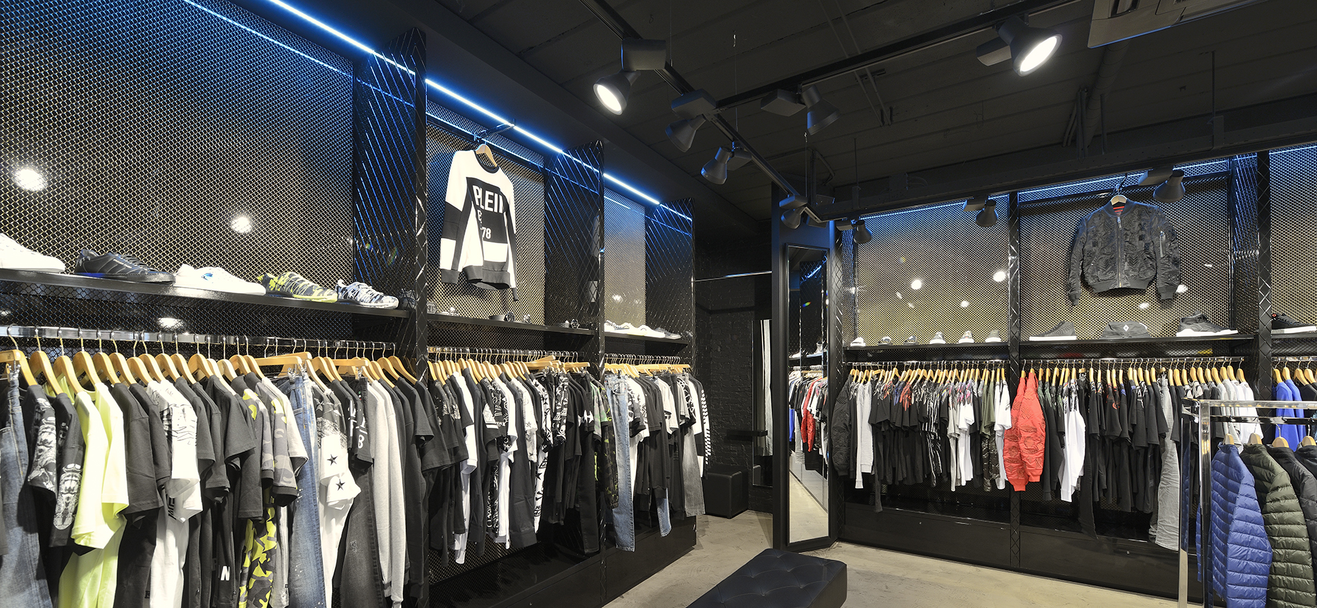 Beachim Fashion: Retailconcept for dutch luxury multi brandstore - 