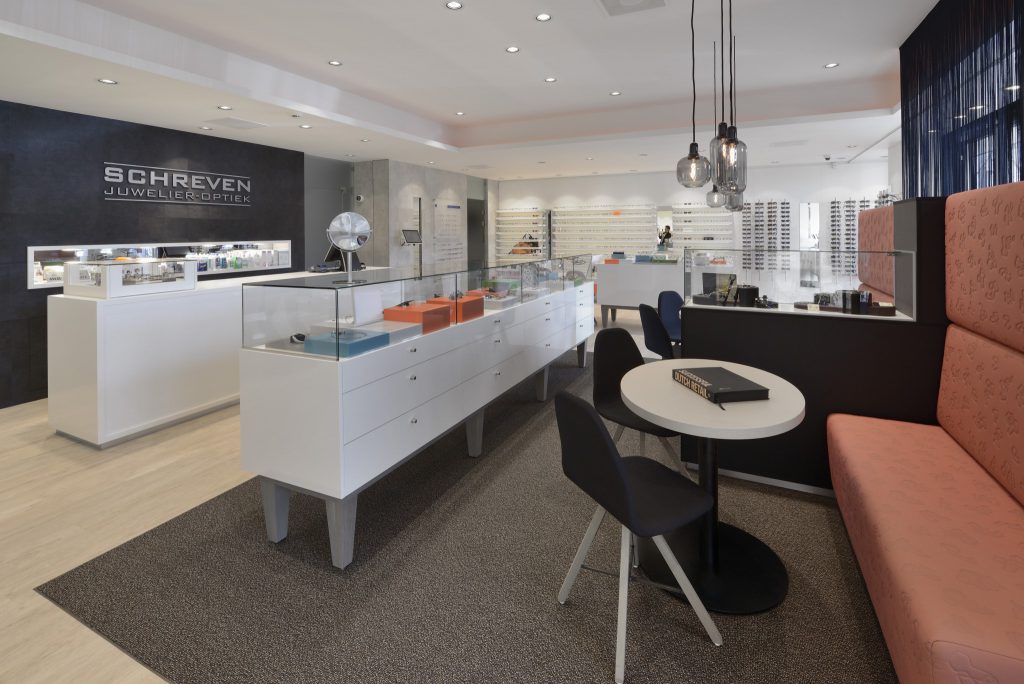 Schreven jeweler and optician: Interior design