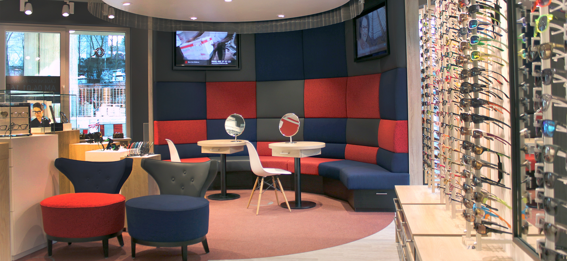 Waller Optik – Hofheim (DE): Design and shopfitting optician shop - 