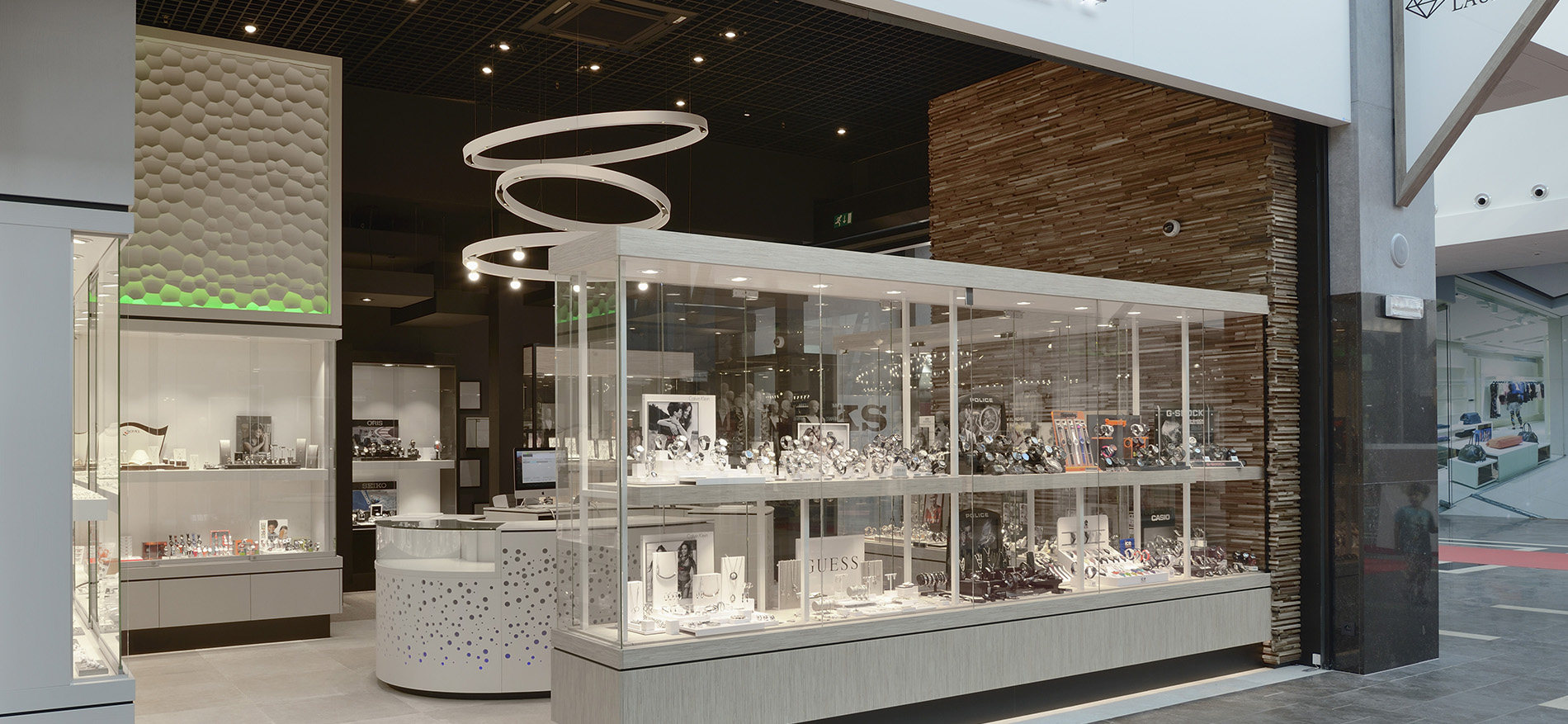 Bijouterie Laurent: Retail design of jewelry shop - 