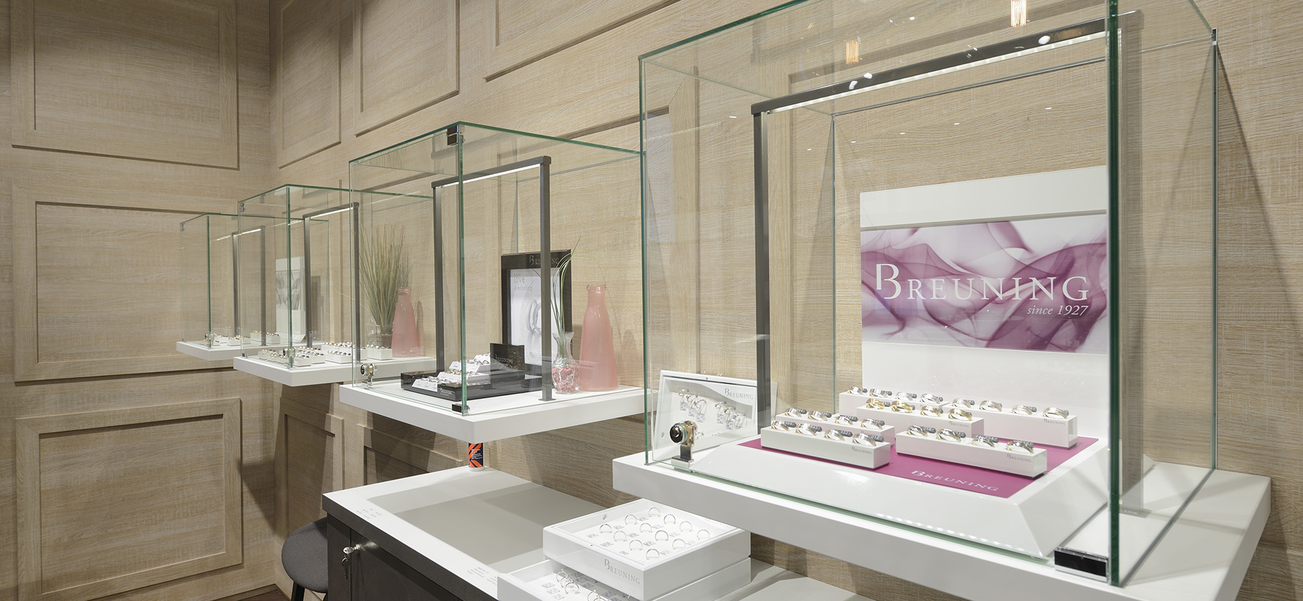 Breuning Stuttgart, Design concept store - Jeweler
