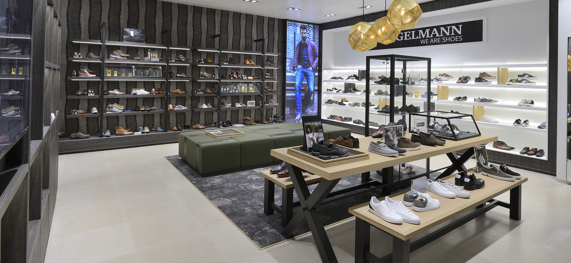 Kruik Inferieur Milieuactivist Shop-in-shop interior shoe shop Dungelmann by WSB