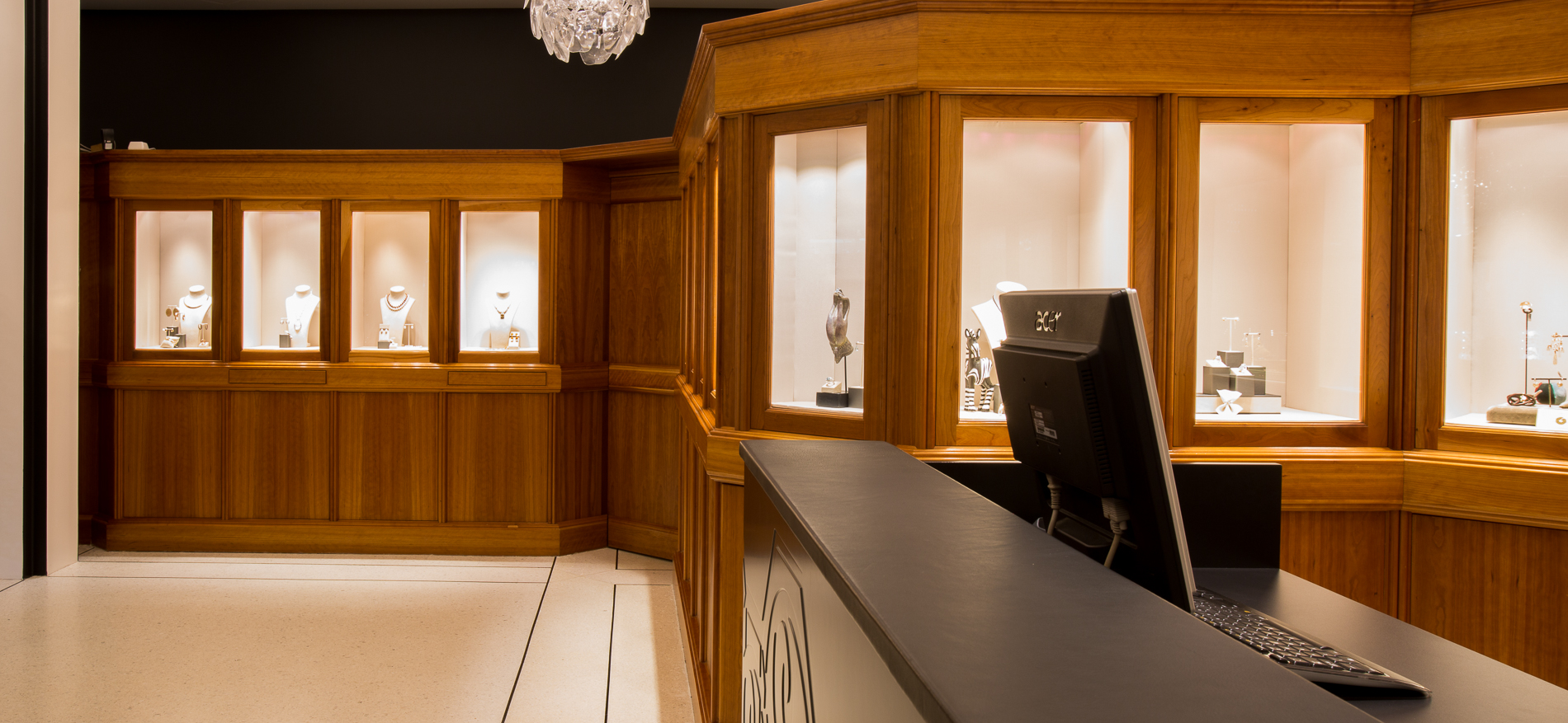 Renovation Juweler Steltman | The Hague - Jeweler