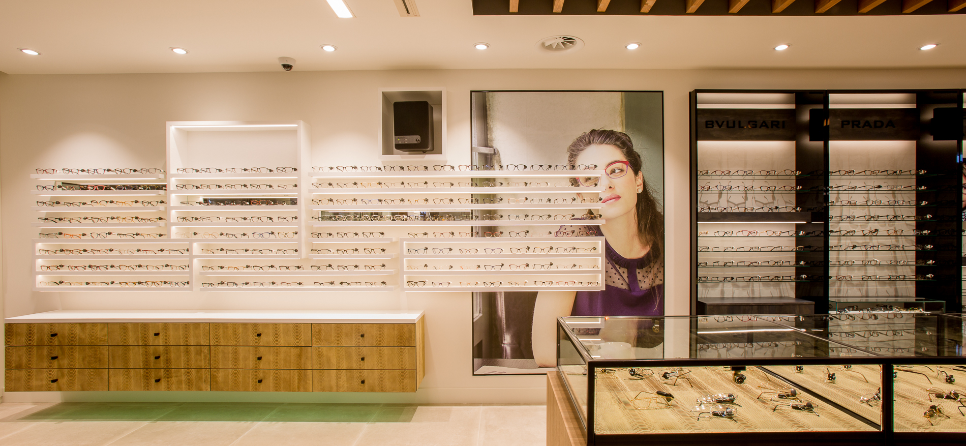 Reyntjens Optics | Complete Shop Design - 