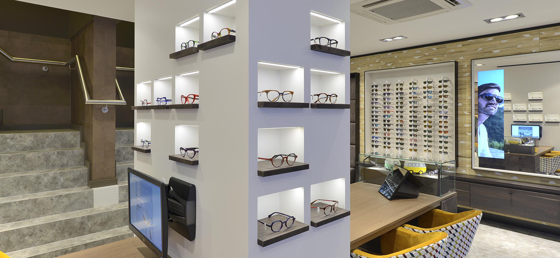 Van der Knaap Optics  | Shop Design - 