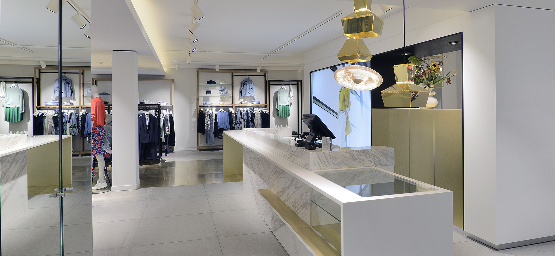 Anna van Toor, Zeist | Interior Luxury Fashion Shop