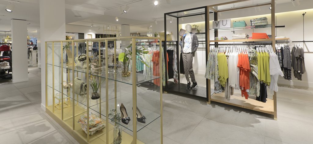 Anna van Toor, Zeist | Interior Luxury Fashion Shop