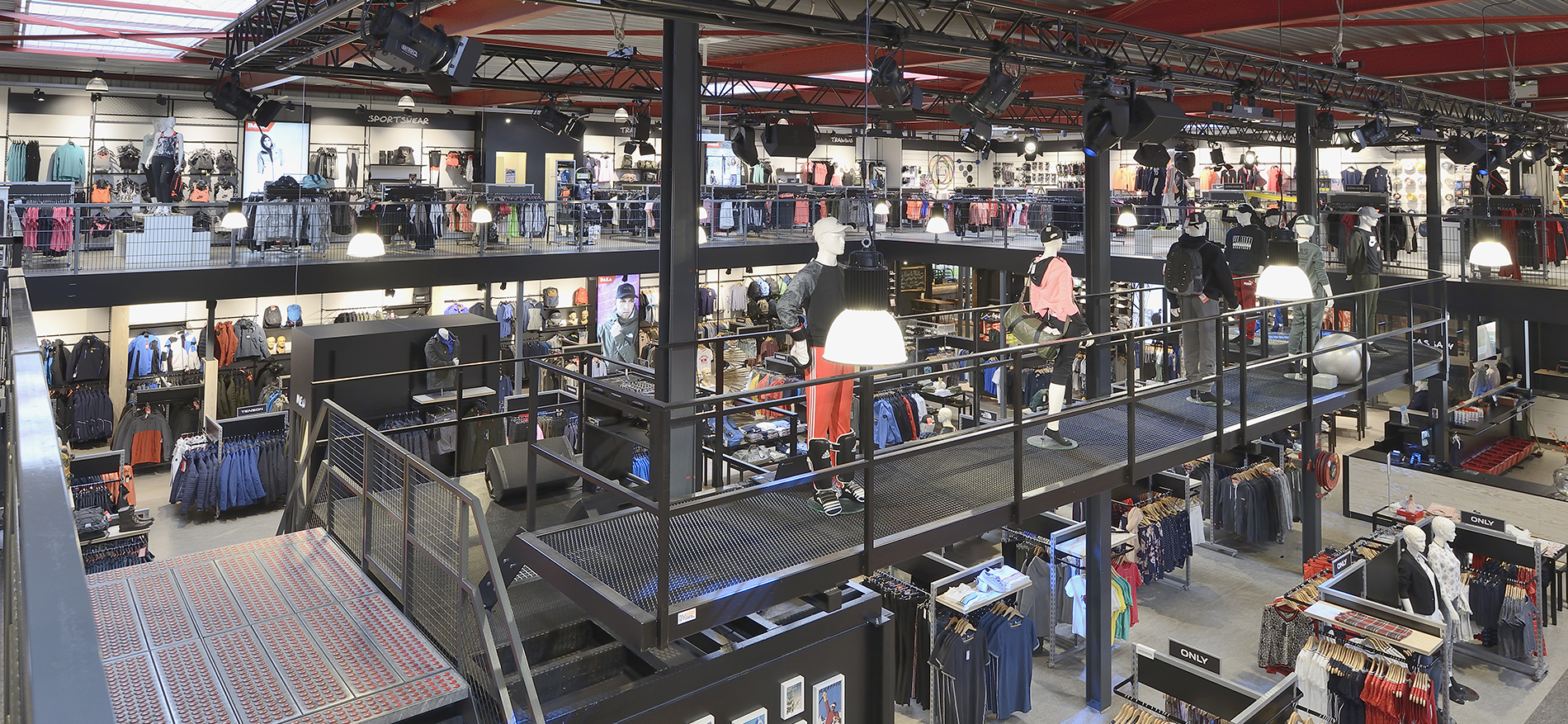 Daka Sport, Rotterdam | Large-scale renovation - Sport