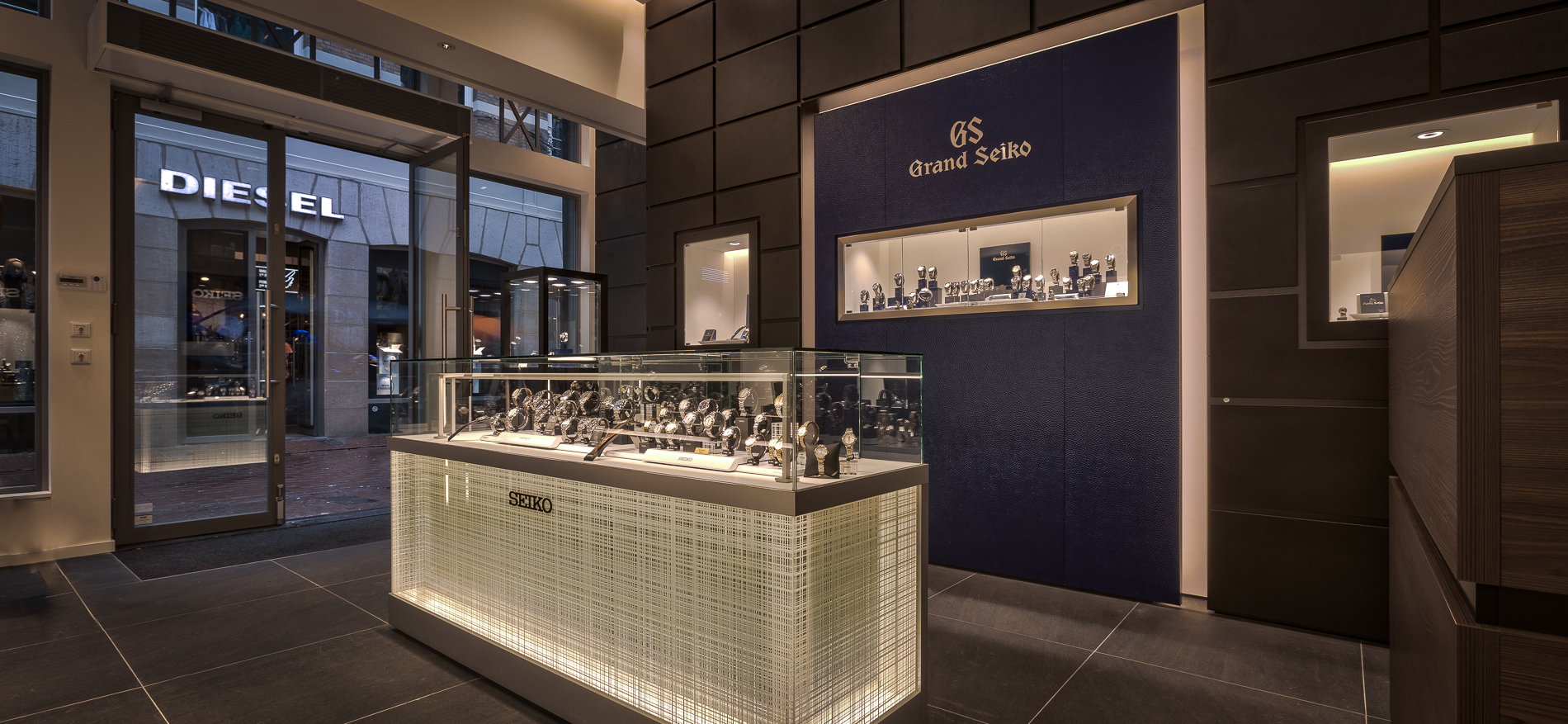 Seiko Flagship | Branding, design and realization in Amsterdam