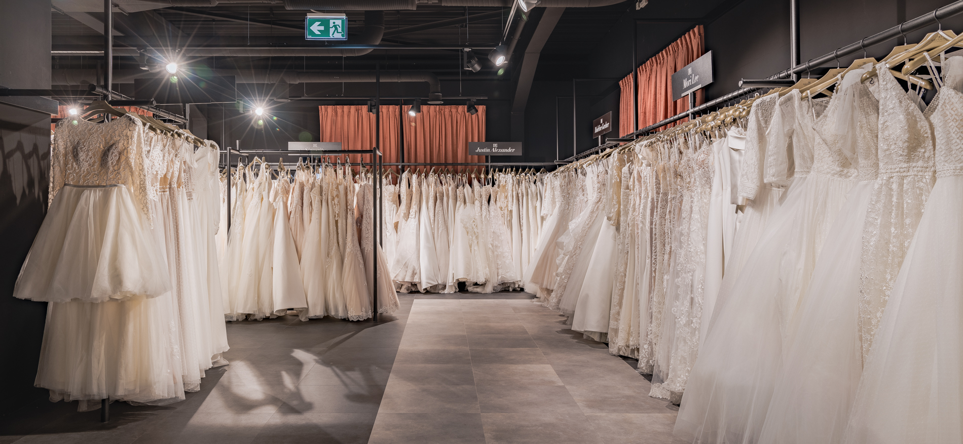 Wedding World bruidswinkel | Oberhausen (DE) - Fashion