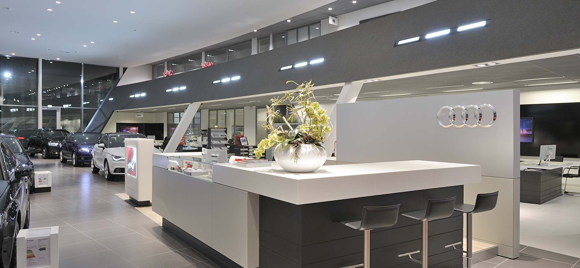 Audi Showroom | Pon Dealer Amersfoort (NL) - Showrooms