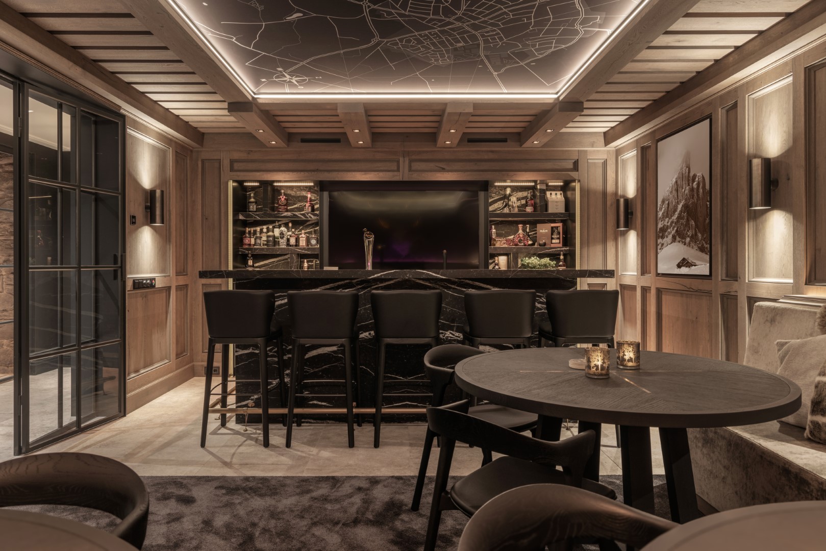Interior luxury bar & wine room | Nederland
