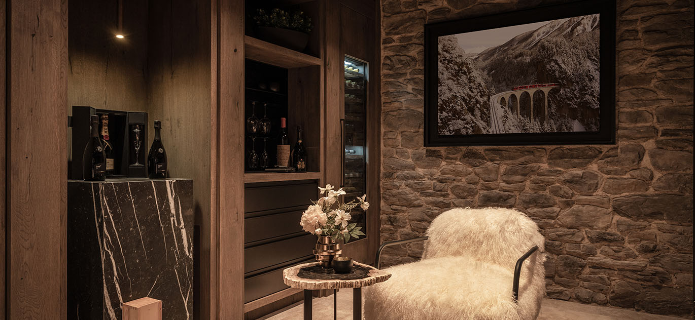 Interior luxury bar & wine room | Nederland - Tailor-made villa's