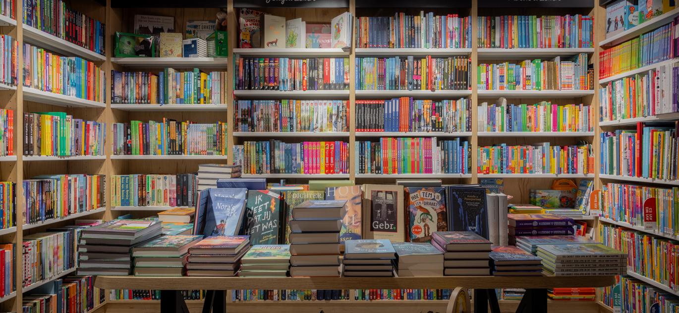 Bookshop De Boekenmolen | Meliskerke - Shop fitting