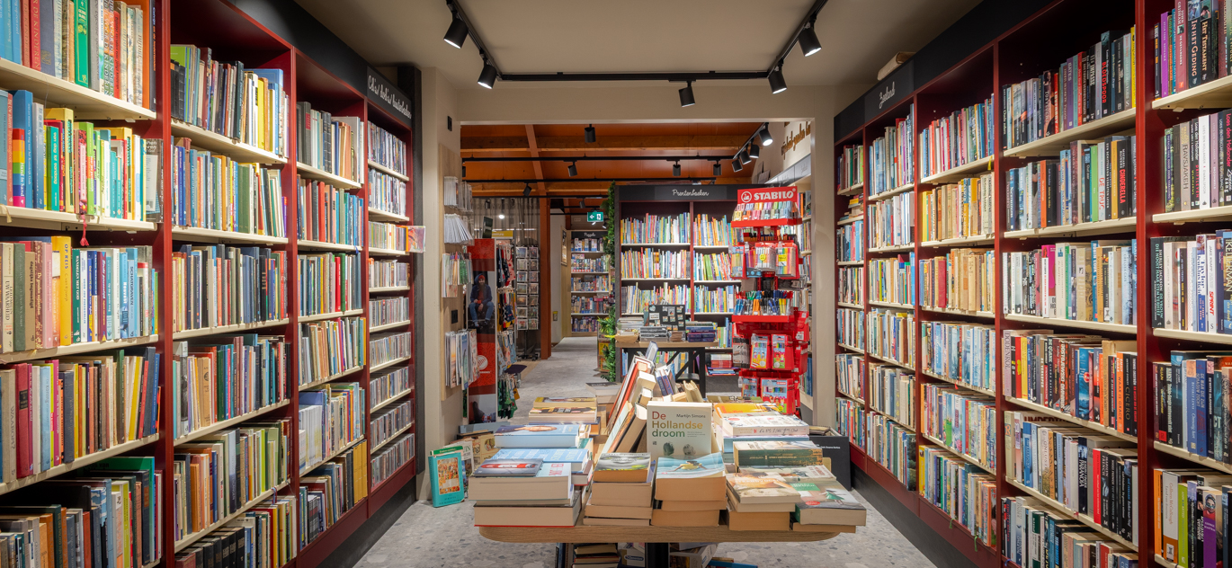 Bookshop De Boekenmolen | Meliskerke - Shop fitting
