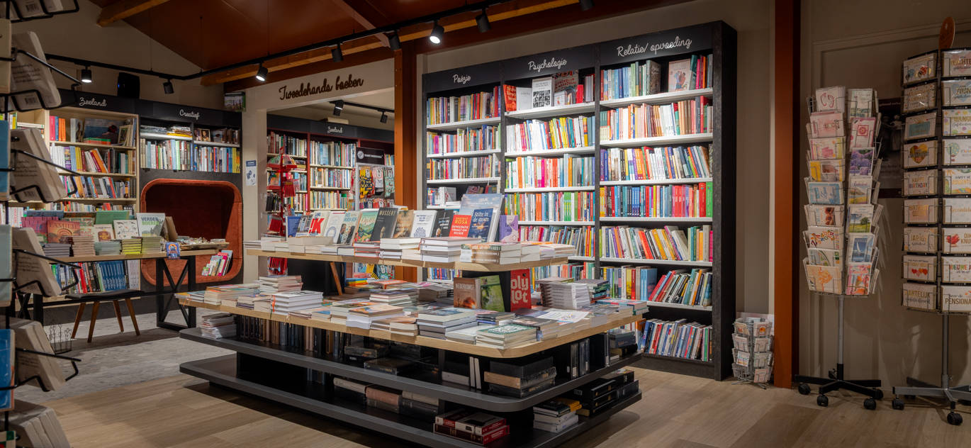 Bookshop De Boekenmolen | Meliskerke - Shop fitting